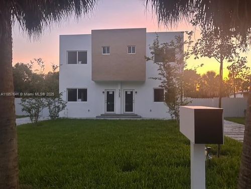 b-723 Nw 19th Ave, Fort Lauderdale, FL, 33311-7833 | Card Image