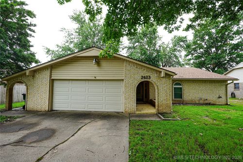 2613 Turner St, Muskogee, OK, 74403-7643 | Card Image