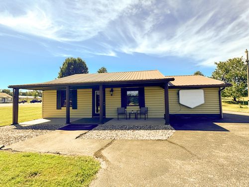 135 Highway 910, Russell Springs, KY, 42642-8863 | Card Image