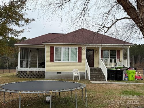 125 Brown Ave, Cove City, NC, 28523-9701 | Card Image