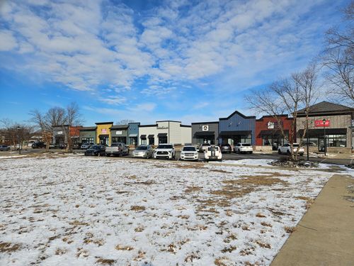23849 City Center Cir, Mattawan, MI, 49071-8376 | Card Image