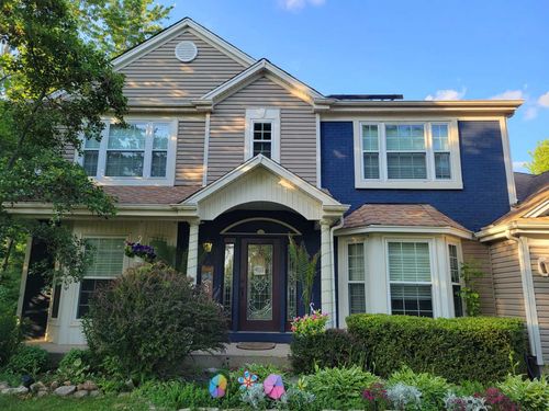 515 Surrey Ridge Dr, Cary, IL, 60013-3221 | Card Image