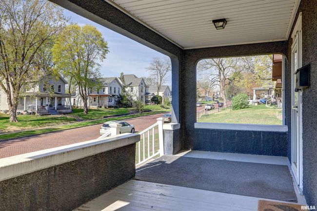 512 10 Th Ave S, House other with 3 bedrooms, 1 bathrooms and null parking in Clinton IA | Image 23