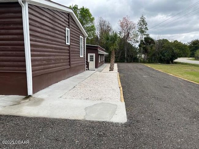 303 N Janice Ln, House other with 3 bedrooms, 2 bathrooms and null parking in Ormond Beach FL | Image 9
