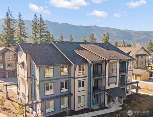 d-201-1970 Se 12th Ct, North Bend, WA, 98045-7803 | Card Image