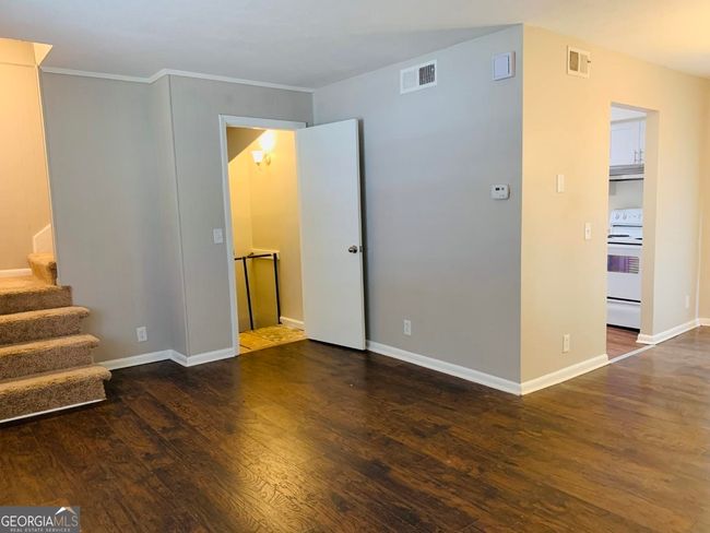 B - 1069 Laurel Ln Nw, Home with 3 bedrooms, 2 bathrooms and 2 parking in Conyers GA | Image 11