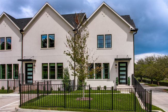 APT-1006 - 7207 Gaston Ave, Condo with 2 bedrooms, 3 bathrooms and null parking in Dallas TX | Image 37