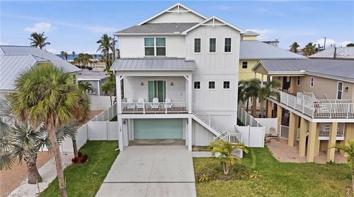 129 Pearl St, Fort Myers Beach, FL, 33931-3236 | Card Image