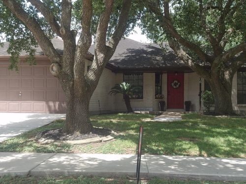 806 Country Place Blvd, Pearland, TX, 77584-2027 | Card Image