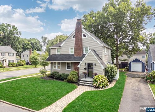 644 Linwood Ave, Ridgewood, NJ, 07450-3543 | Card Image