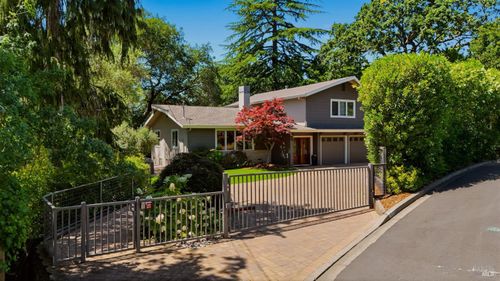 1145 Larkin Way, Napa, CA, 94558-4332 | Card Image