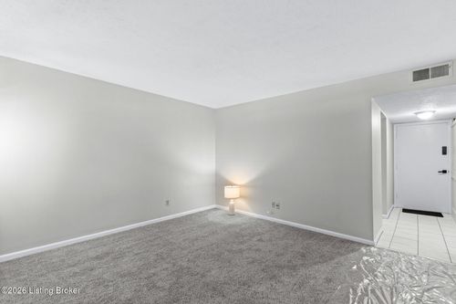 apt-6-2300 Dundee Rd, Louisville, KY, 40205-2052 | Card Image