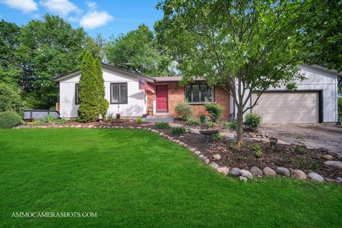 25 Coy Park Dr, Newark, IL, 60541-9145 | Card Image