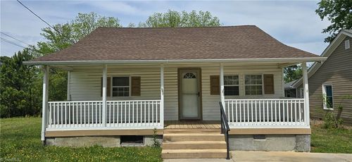 213 Kelly Pl, High Point, NC, 27262-2662 | Card Image