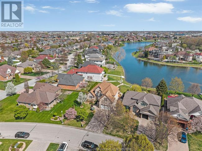 4520 Centre Lake Dr, House other with 5 bedrooms, 4 bathrooms and null parking in Windsor ON | Image 48