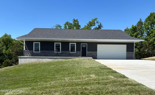 213 Gavin Ln, Linn, MO, 65051-3423 | Card Image