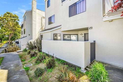 704-6-1 Appian Way, South San Francisco, CA, 94080 | Card Image
