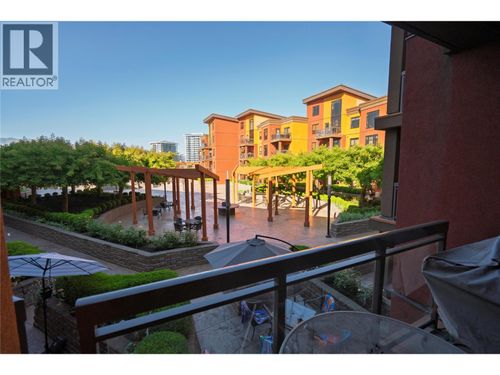 427-654 Cook Rd, Kelowna, BC, V1W3G7 | Card Image