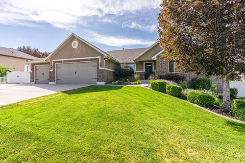 1241 S 60 W, Wellsville, UT, 84339-9212 | Card Image
