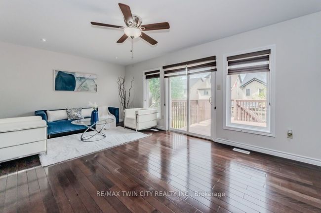 135 Harding St, House other with 3 bedrooms, 3 bathrooms and 1 parking in Kitchener ON | Image 4