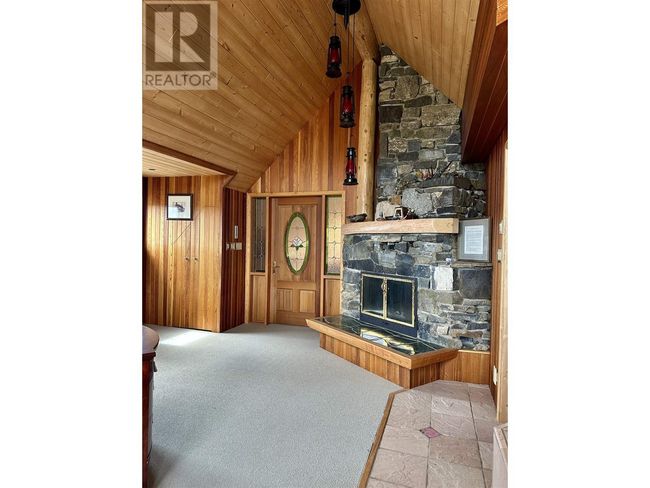 20101 20 Highway, House other with 3 bedrooms, 3 bathrooms and null parking in Nimpo Lake BC | Image 34