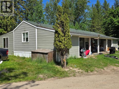 268 Birch Dr, Clearwater, BC, V0E1N1 | Card Image