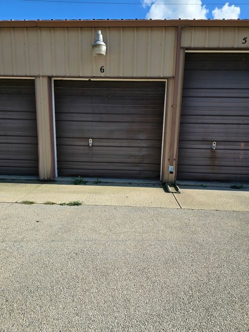 6-300 E Main St, Plano, IL, 60545-1592 | Card Image