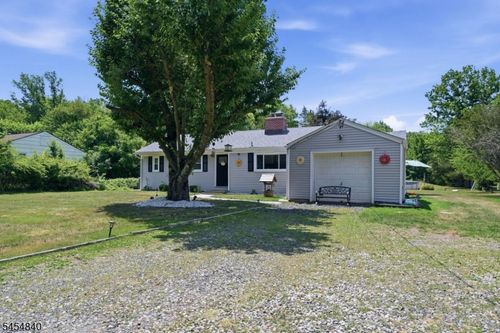 728 Mill Ln, Hillsborough, NJ, 08844-3318 | Card Image