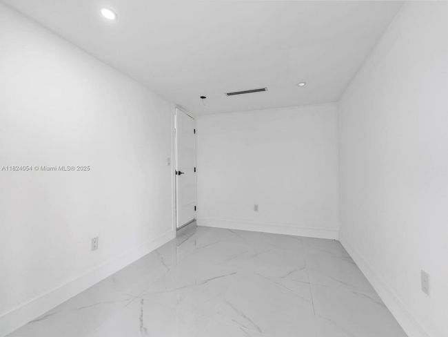 1007 Citrus Isle, House other with 4 bedrooms, 3 bathrooms and null parking in Fort Lauderdale FL | Image 43