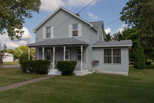 305 S Dodge St, Kellogg, MN, 55945-8858 | Card Image