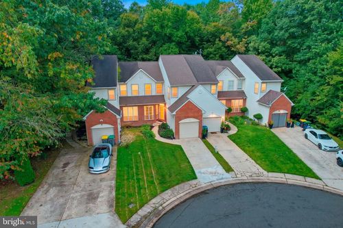 12 Redden Ct, BEAR, DE, 19701-3828 | Card Image