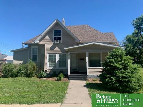 319 E 9th St, York, NE, 68467-2531 | Card Image