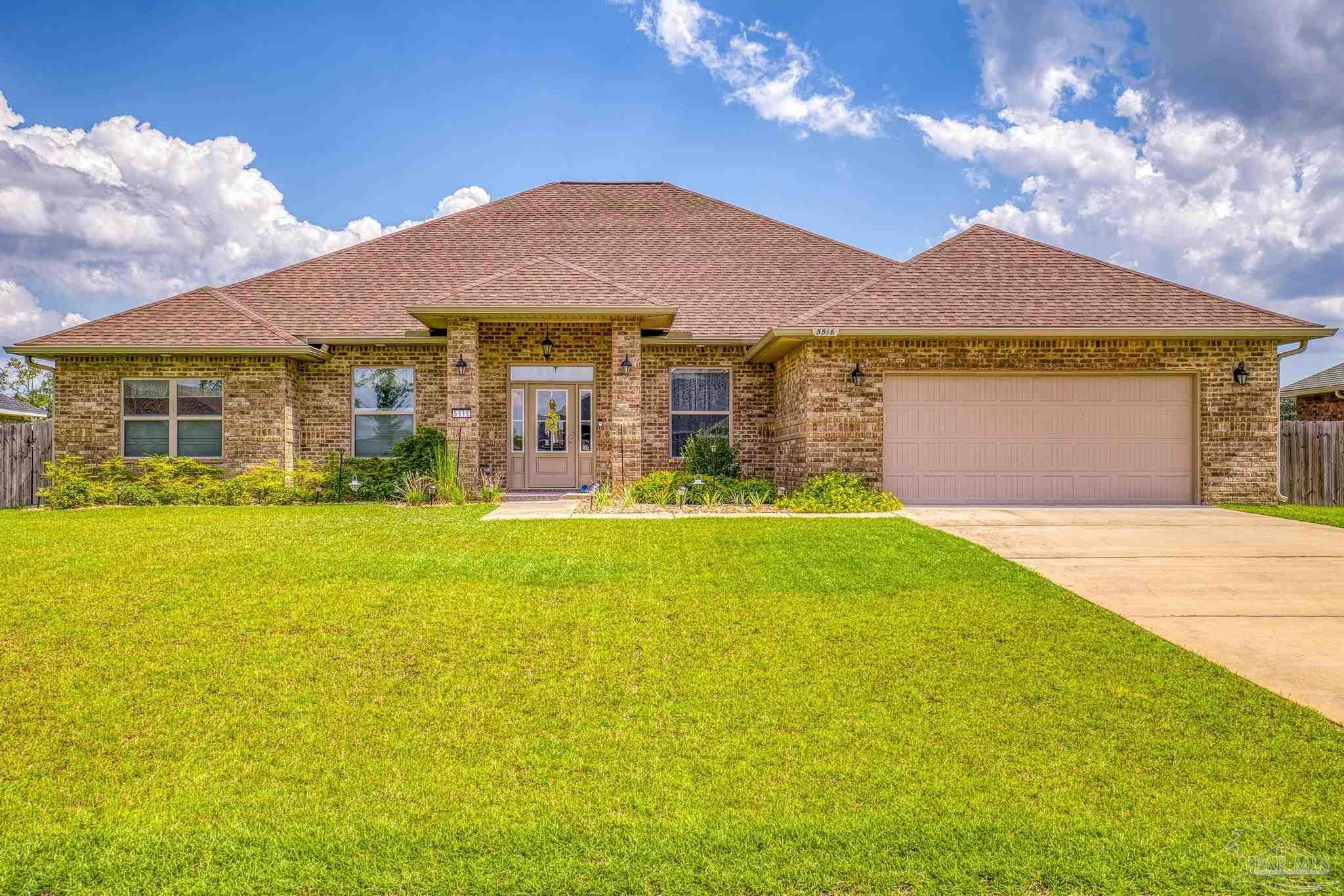 Micanopy Dr, Milton, FL 32570