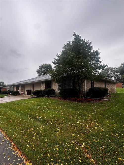 4749-4751-4749-4751 Foxdale Drive, Kettering, OH, 45429 | Card Image