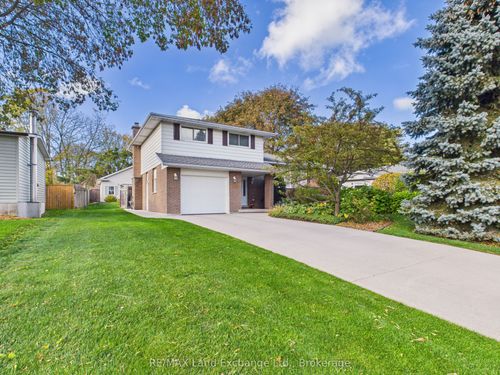 {{alt}} | Card Image