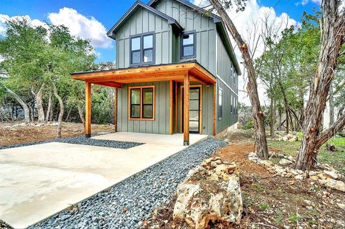 114 Shady Bluff Dr, Wimberley, TX, 78676-2242 | Card Image