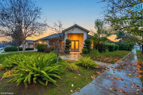 731 Sheffield Ave, Exeter, CA, 93221-2411 | Card Image