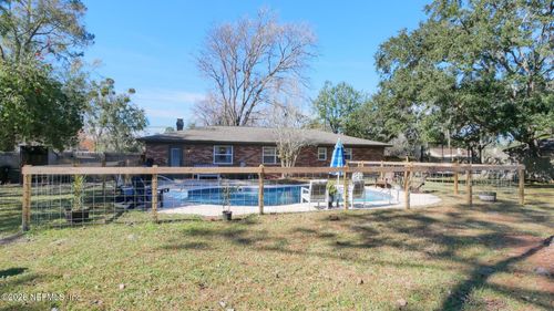 4635 Pine Ave, FLEMING ISLAND, FL, 32003-7821 | Card Image