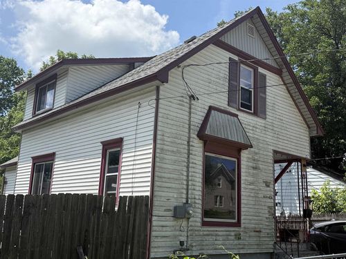 512 Roosevelt Ave, Beloit, WI, 53511-5216 | Card Image