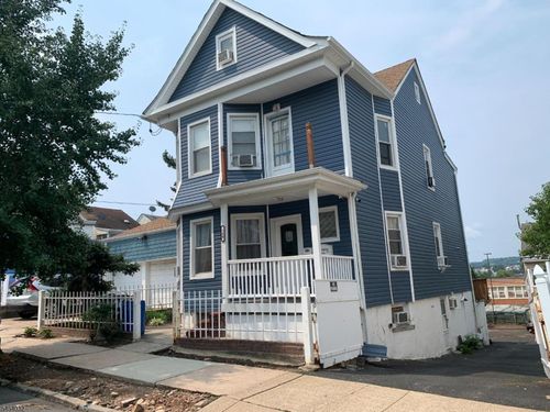 166 E 17th St, Paterson, NJ, 07524-1831 | Card Image