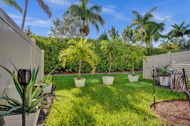 4412 Serpens Ln, Condo with 3 bedrooms, 3 bathrooms and null parking in Lake Worth FL | Image 51