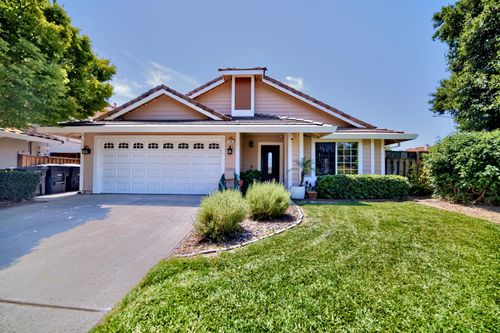 110 Loma Prieta Cir, Tracy, CA, 95376-1476 | Card Image