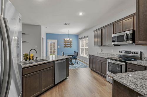 18064 Terraceside Dr, Prairieville, LA, 70769-6492 | Card Image