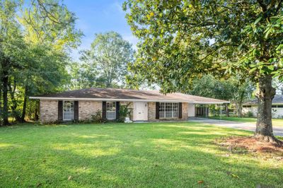 11666 Parkwood Dr, House other with 3 bedrooms, 2 bathrooms and null parking in Baton Rouge LA | Image 1