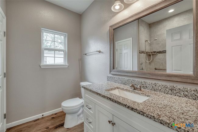 1408 Armstrong St, House other with 3 bedrooms, 2 bathrooms and null parking in Luling TX | Image 14