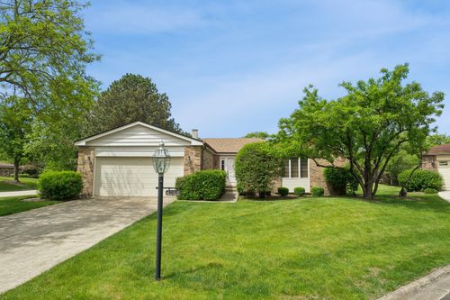 4568 Lindenwood Ln, Northbrook, IL, 60062-1034 | Card Image
