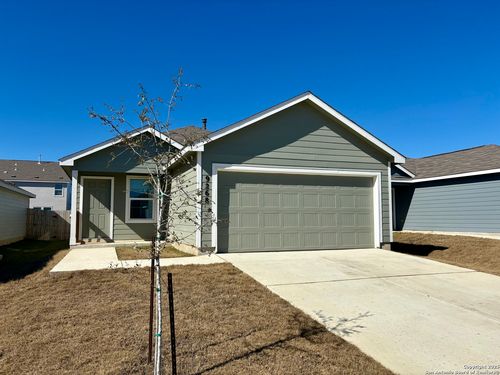 9268 James Bowie, Seguin, TX, 78155-3482 | Card Image