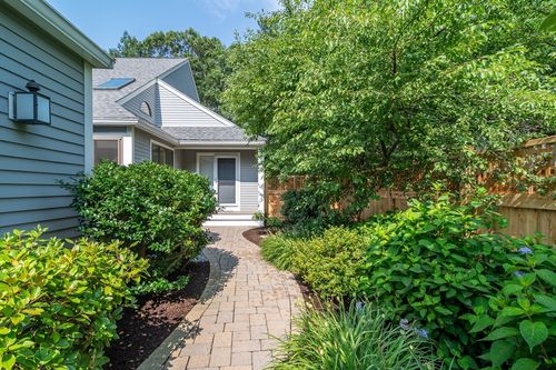 12-12 Cutting Cross Way, Wayland, MA, 01778-3844 | Card Image