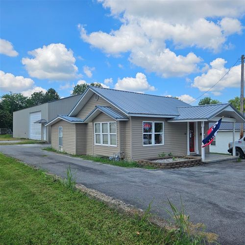 702 E Main St, Glasgow, KY, 42141-2734 | Card Image