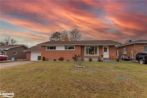 207 Watson Ave, Espanola, ON, P5E1A4 | Card Image